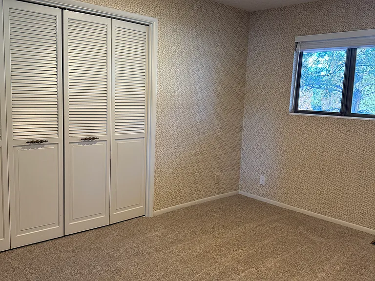 2435 Lake Ridge Shrs E — Photo 15