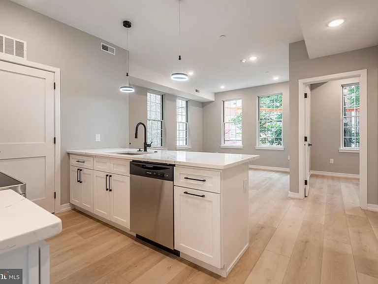 713 S Mildred St #2C — Photo 3