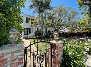 1118 10th St #B, Santa Monica, CA 90403