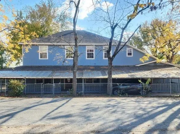 392 Main St, Centerton, AR 72719