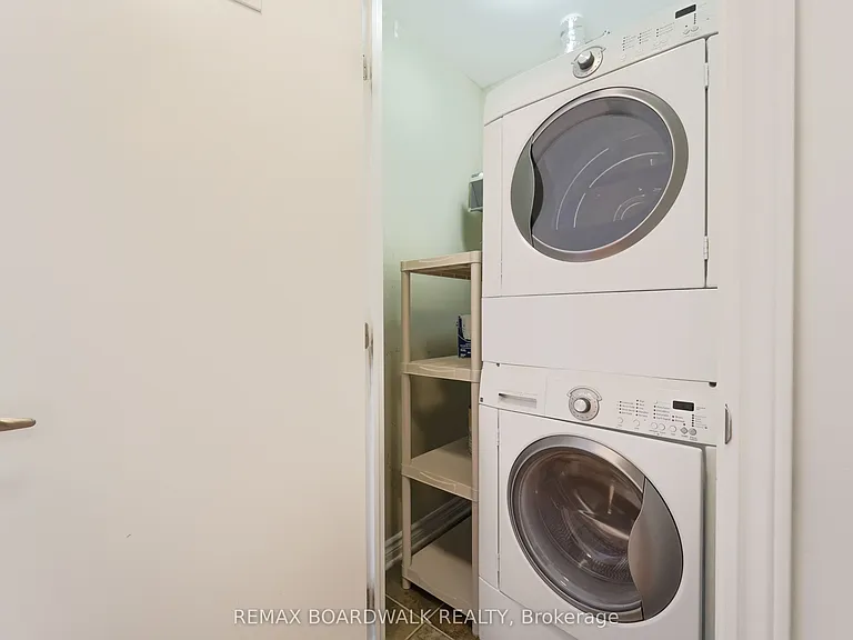 401 Golden Ave #1005 — Photo 20