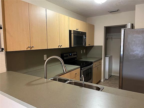 4th image of 2236 Coral Reef Court #4907