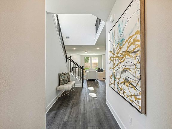 The Glenshire - Entry