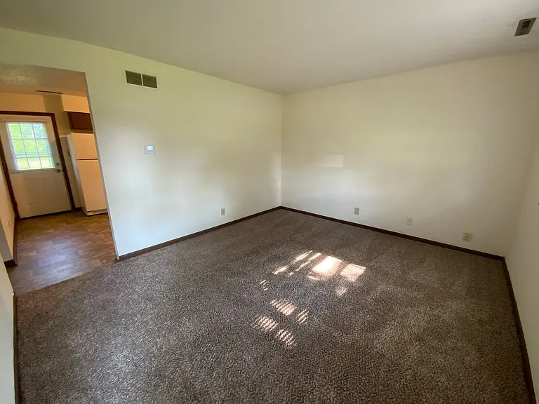 560 N East Park Ln — Photo 69