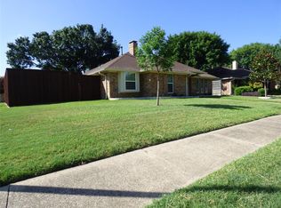 1920 Arbor Creek Dr, Carrollton, TX 75010