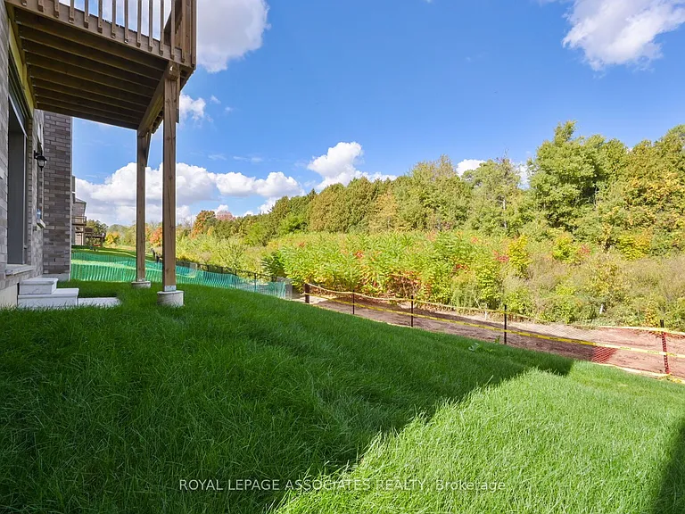 55 Raspberry Ridge Ave — Photo 49