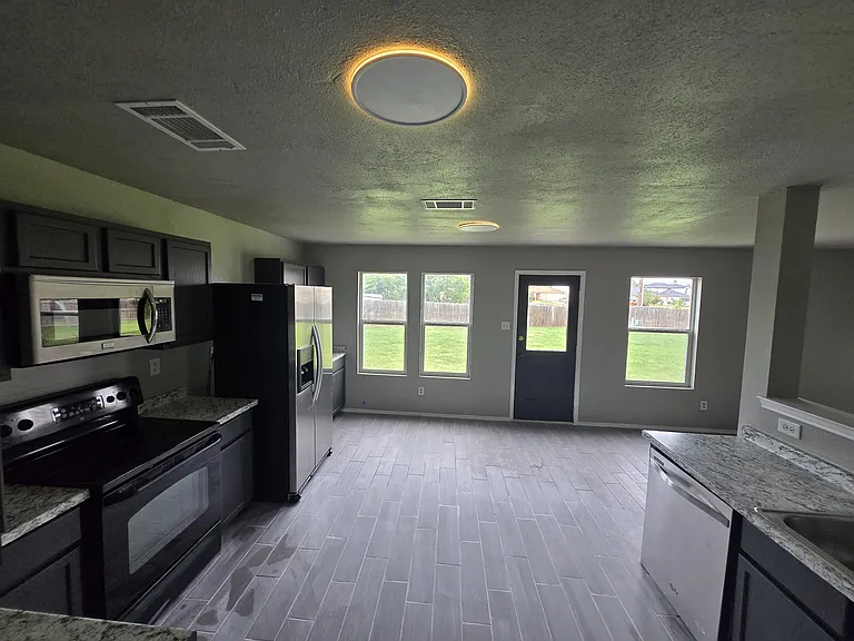 5702 Marietta Dr — Photo 8