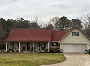 700 Deerwood Ln, Nashville, AR 71852