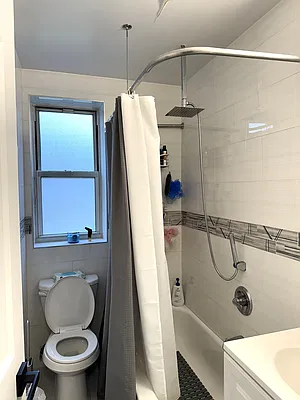Sold by WRL Realty, LLC | media 20