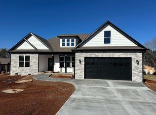 360 Scenic Ave, Campobello, SC 29322