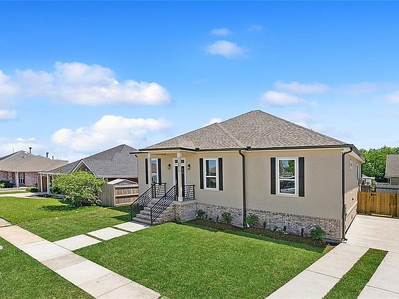 2nd image of 3817 Despaux Dr