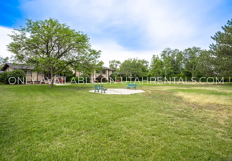 338 Cedarwood Dr — Photo 29