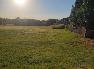 21 NW Shadow Lake Rd, Lawton, OK 73505