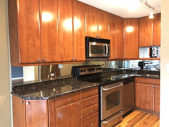 3rd image of 2600 N Hampden Ct APT C2