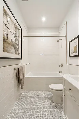 Rented by Dixon Advisory USA Inc. | media 27