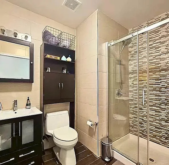2309 Astoria Blvd #1R — Photo 10