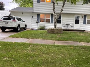 1477 Kellogg St #1, Green Bay, WI 54303