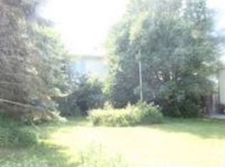 360 Riveredge Dr, Romeoville, IL 60446