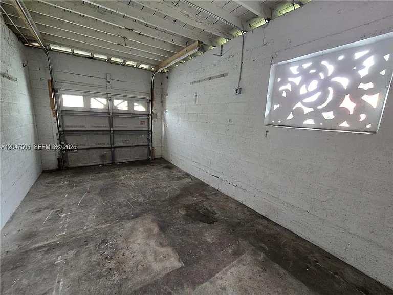 14901 NW 9th Ct — Photo 39