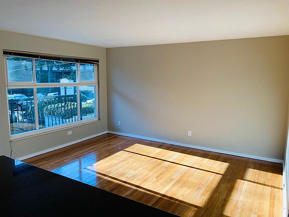3rd image of 1226 Taylor Ave N #6