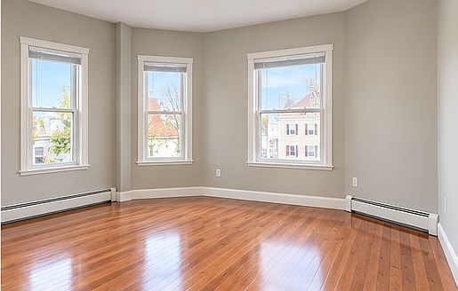 3rd image of 66 Clarkson St APT 2