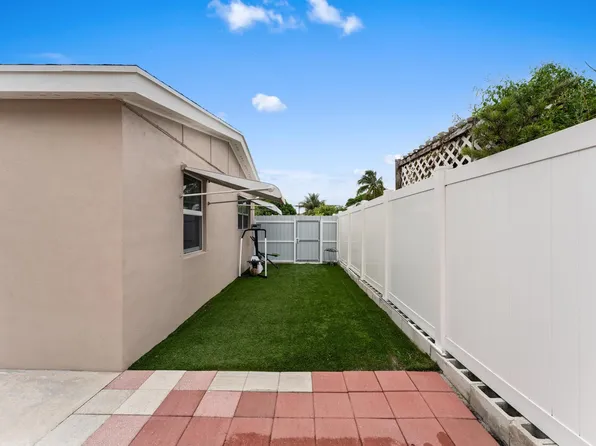 930 Hansen Street, West Palm Beach, FL 33405