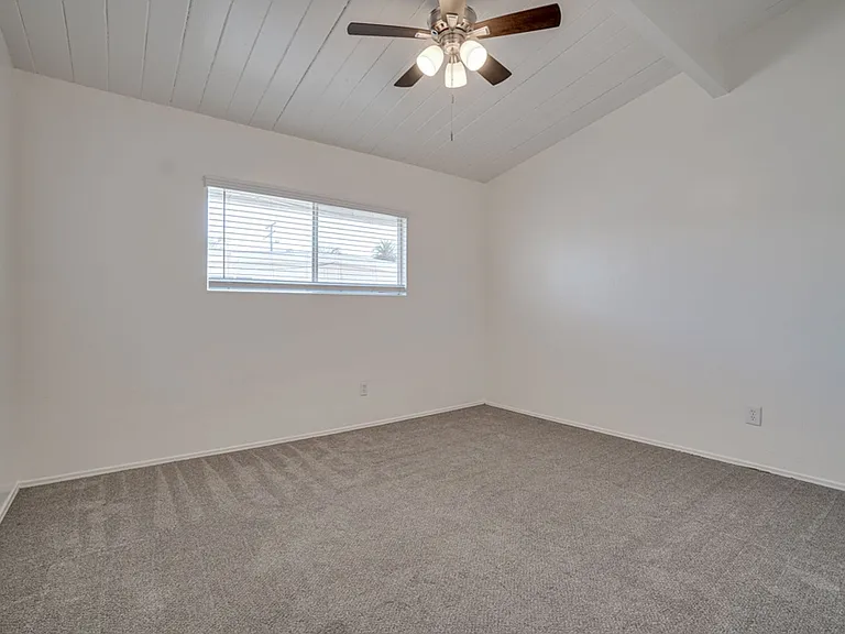 127 W Renette Ave — Photo 14