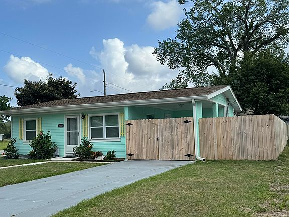 5th image of 1303 Palmetto St
