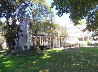 1309 Heatherton Dr, Naperville, IL 60563