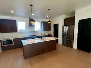 1739 S Main St #3, Salt Lake City, UT 84115