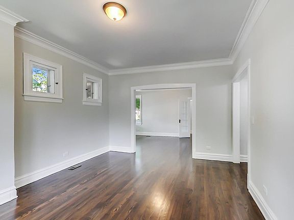 3rd image of 3457 N Avers Ave #1