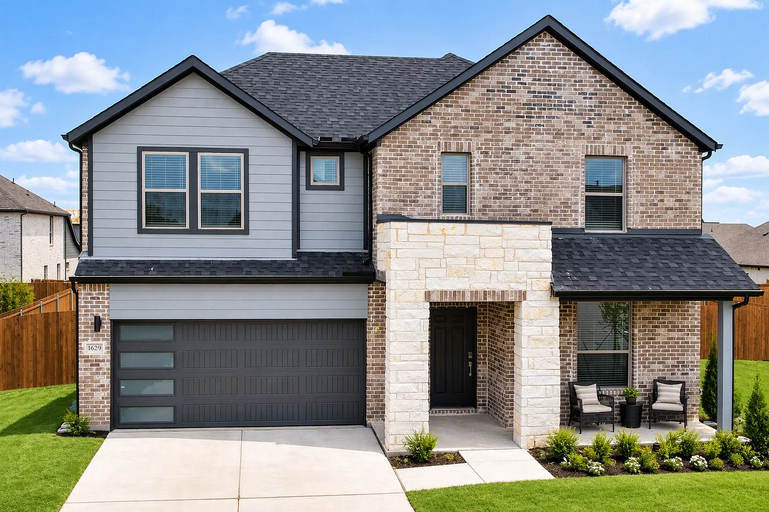 4 bed, 2.5 bath, 2447 sqft, $2,750 — Photo 1