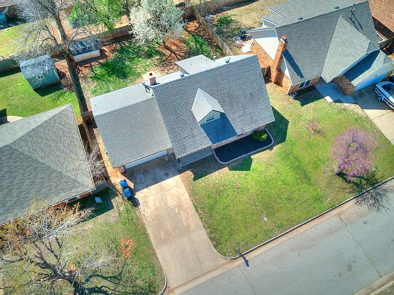 8704 NW 86th Pl — Photo 11