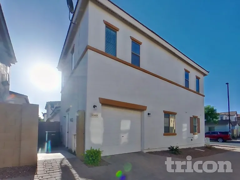 4660 E Laurel Ave — Photo 16