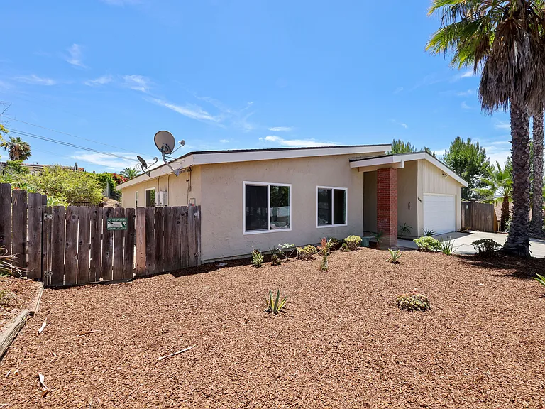 14545 Hillndale Way — Photo 3