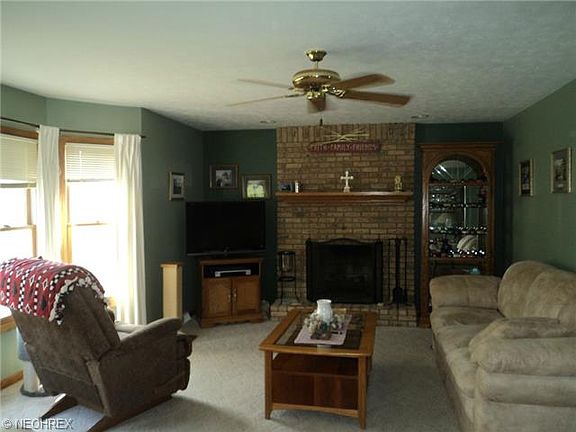 4th image of 359 Stonybrook Cir