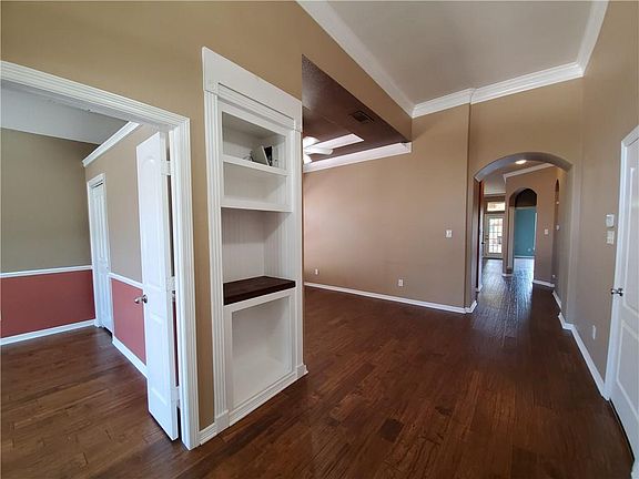 3rd image of 7340 Cottonwood Ct
