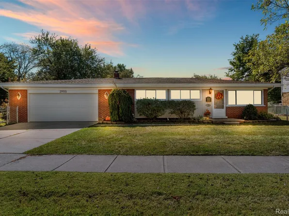 29115 Magnolia Dr, Flat Rock, MI 48134