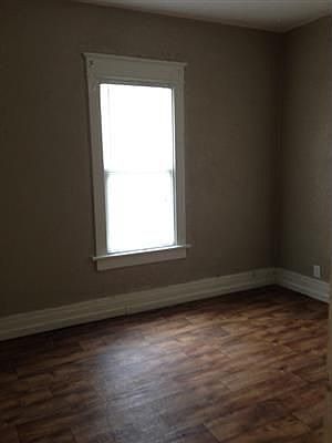 4th image of 812 Kosciuszko St