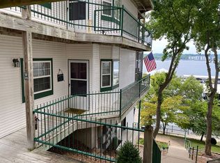 305 W Harbour Towne Dr #305, Lake Ozark, MO 65049
