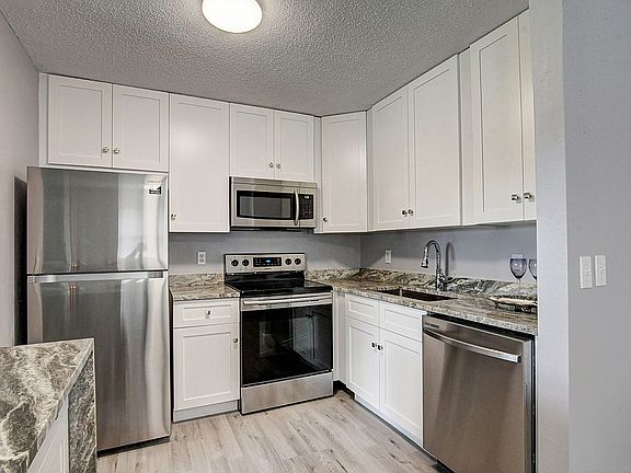 4th image of 163 Valencia Dr #G