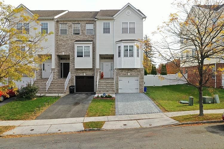 1st image of 276 Woodland Ave