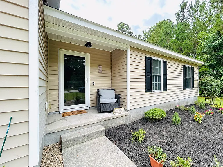 106 Camellia Creek Dr — Photo 11