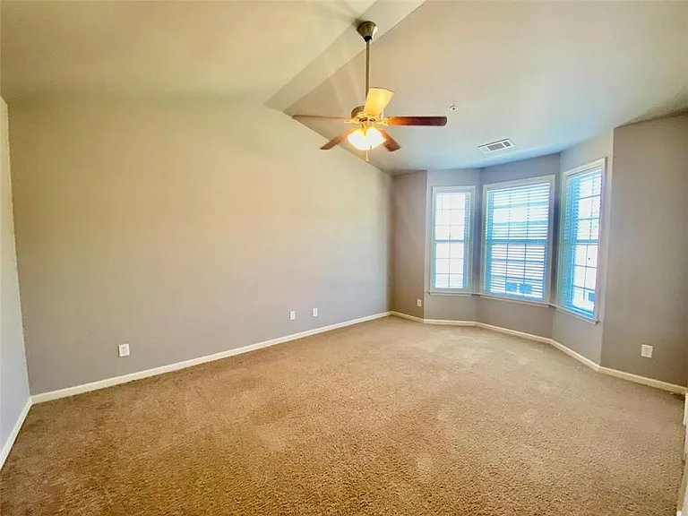 3322 Castleberry Village Dr — Photo 12