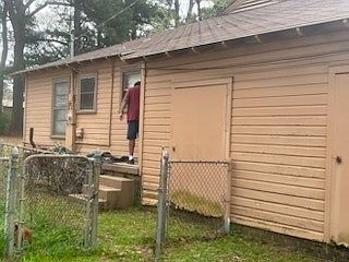 5th image of 318 Milligan Dr