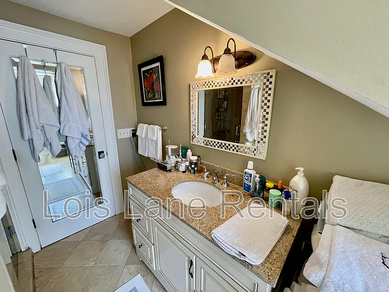 192 Wentworth St #B — Photo 14