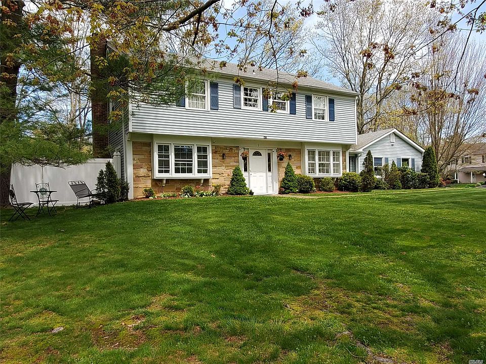 2nd image of 1 Seward Ct