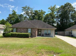 12272 Creekside Dr, Walker, LA 70785