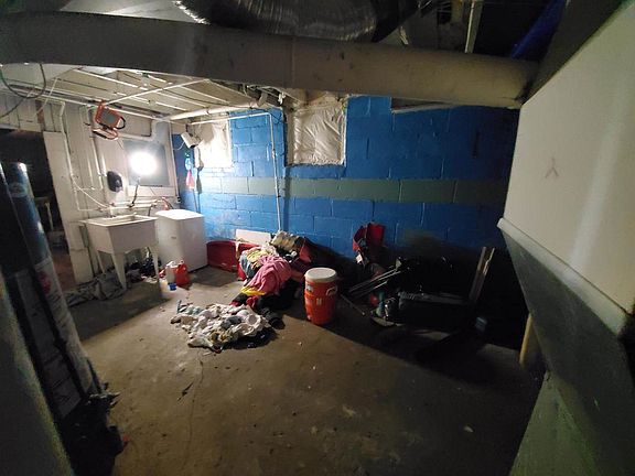 5th image of 1213 S 36th St #1215