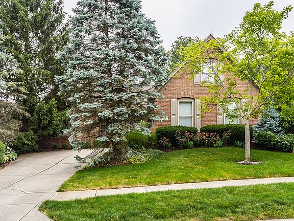 2nd image of 390 Colmery Dr